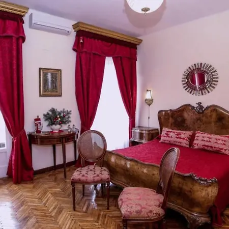 Well - Lungomare Santa Lucia 4*